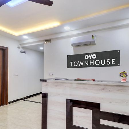 Hotel O Golden Grand Agra  Εξωτερικό φωτογραφία
