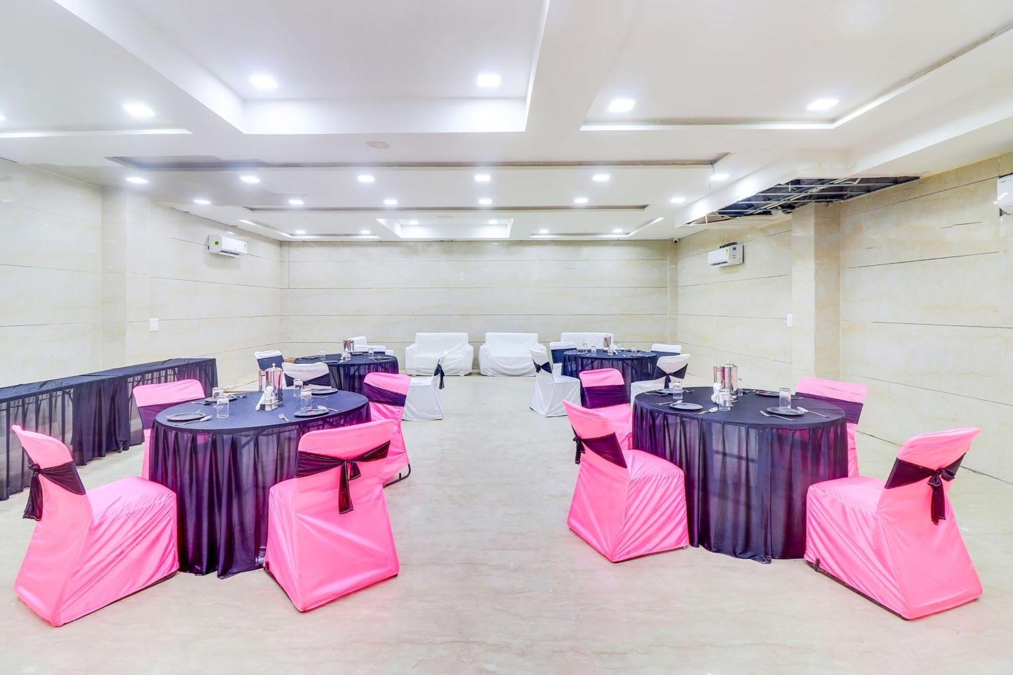Hotel O Golden Grand Agra  Εξωτερικό φωτογραφία