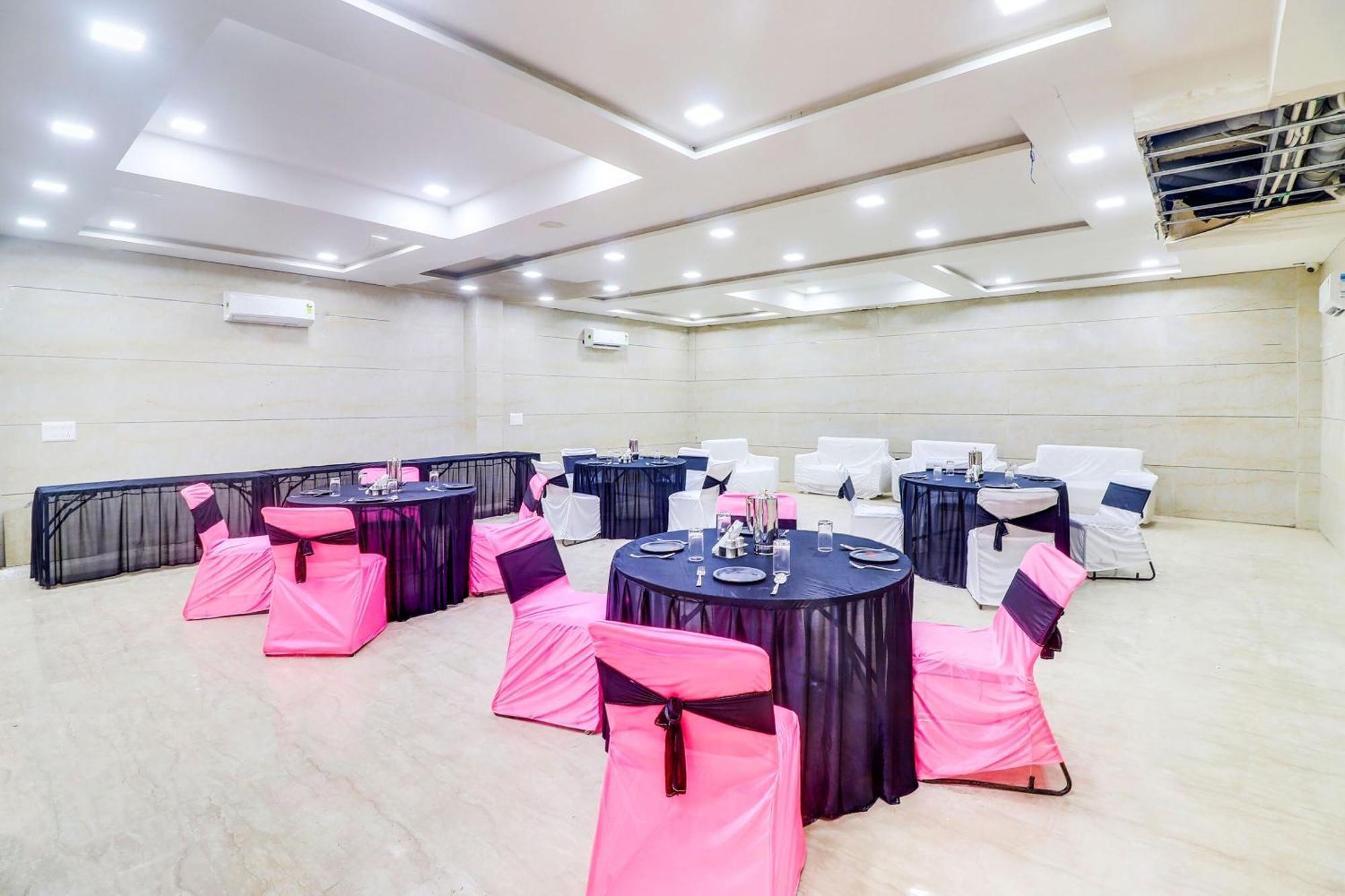 Hotel O Golden Grand Agra  Εξωτερικό φωτογραφία
